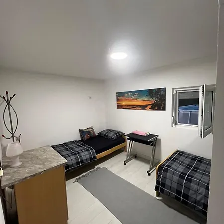 Kuca Sa Bazenom Oazis *